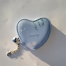 Load image into Gallery viewer, Accordion Heart Pouch