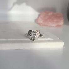 Load image into Gallery viewer, Black Swan Ring