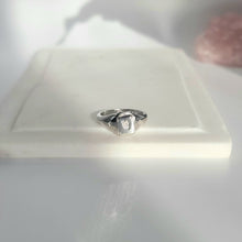 Muat gambar ke penampil Galeri, HYYH Ring