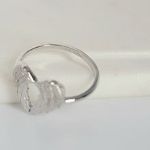 Load image into Gallery viewer, Black Swan Ring