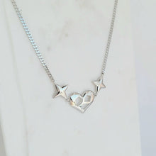 이미지를 갤러리 뷰어에 로드 , Thursday's Child Necklace