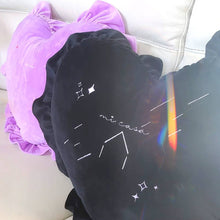 Muat gambar ke penampil Galeri, Home Velvet Heart Pillow