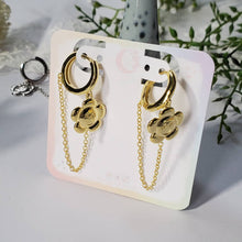 Load image into Gallery viewer, Hobi Flower Earrings