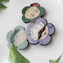 Cargar imagen en el visor de la galería, Flower Boy Anime Pins