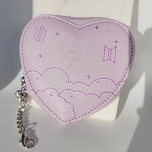 Load image into Gallery viewer, Group Accordion Heart Pouch