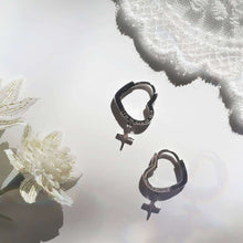 Load image into Gallery viewer, Fake Love Earrings